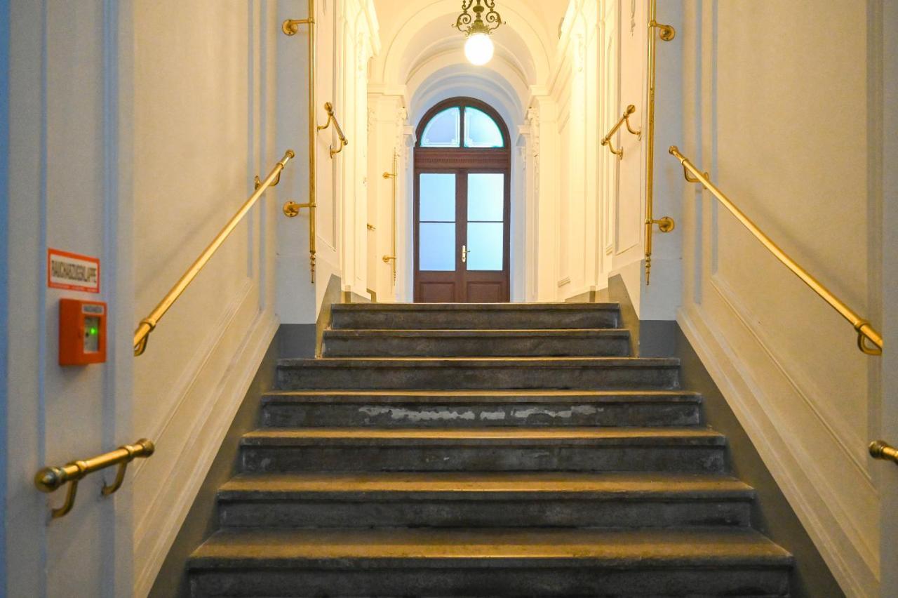Modern Duplex Museumsquartier Lägenhet Wien Exteriör bild